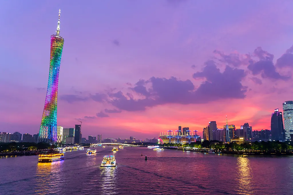 Pearl River & Canton Tower · 珠江与广州塔